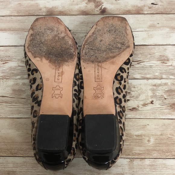 Steve Madden Leopard Print Peeptoe Flat - Picture 4 of 6